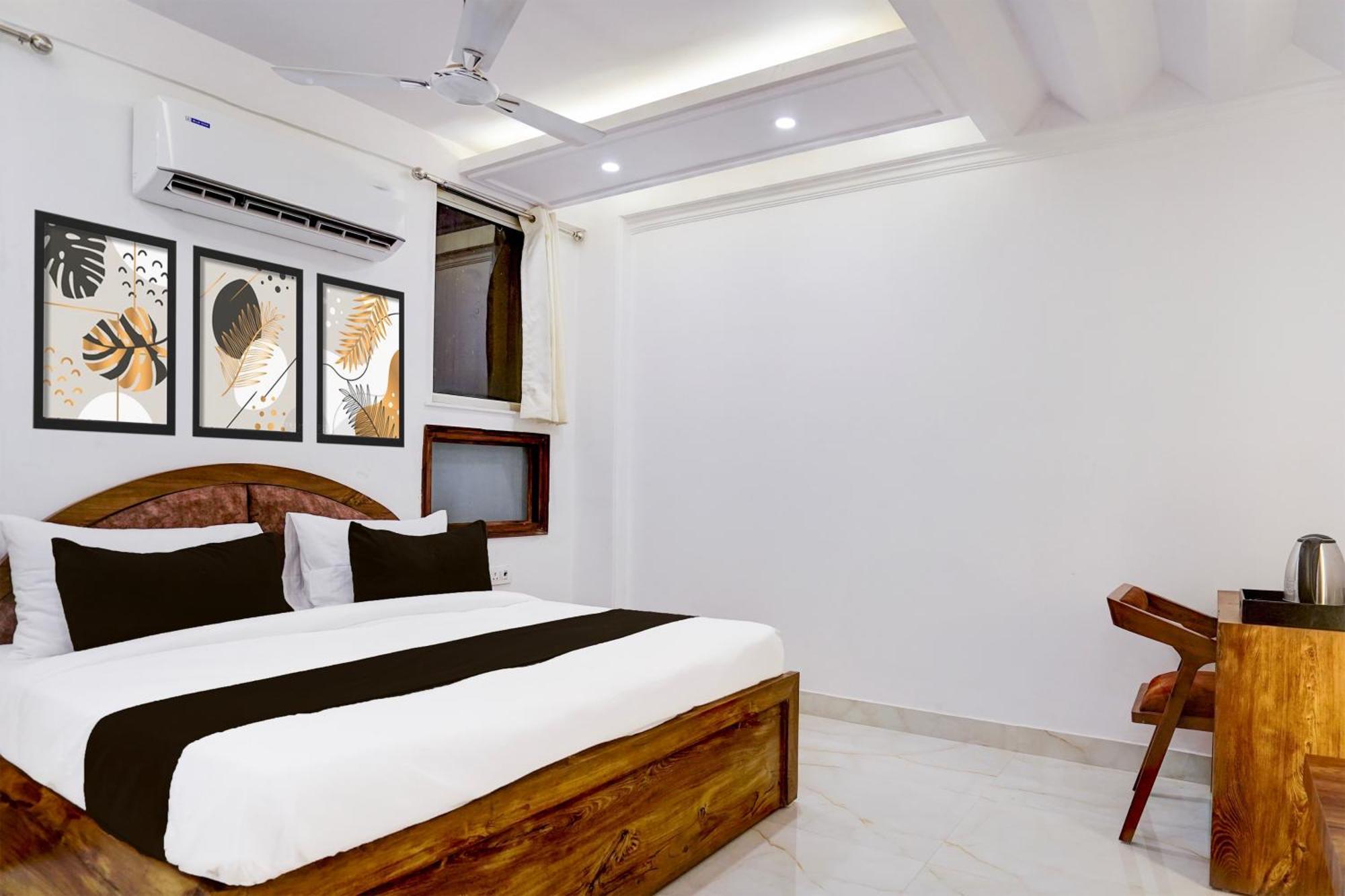 Townhouse Hotel Grand Emporio By Sbg Near Vaishali Metro Station Ghaziabad Buitenkant foto