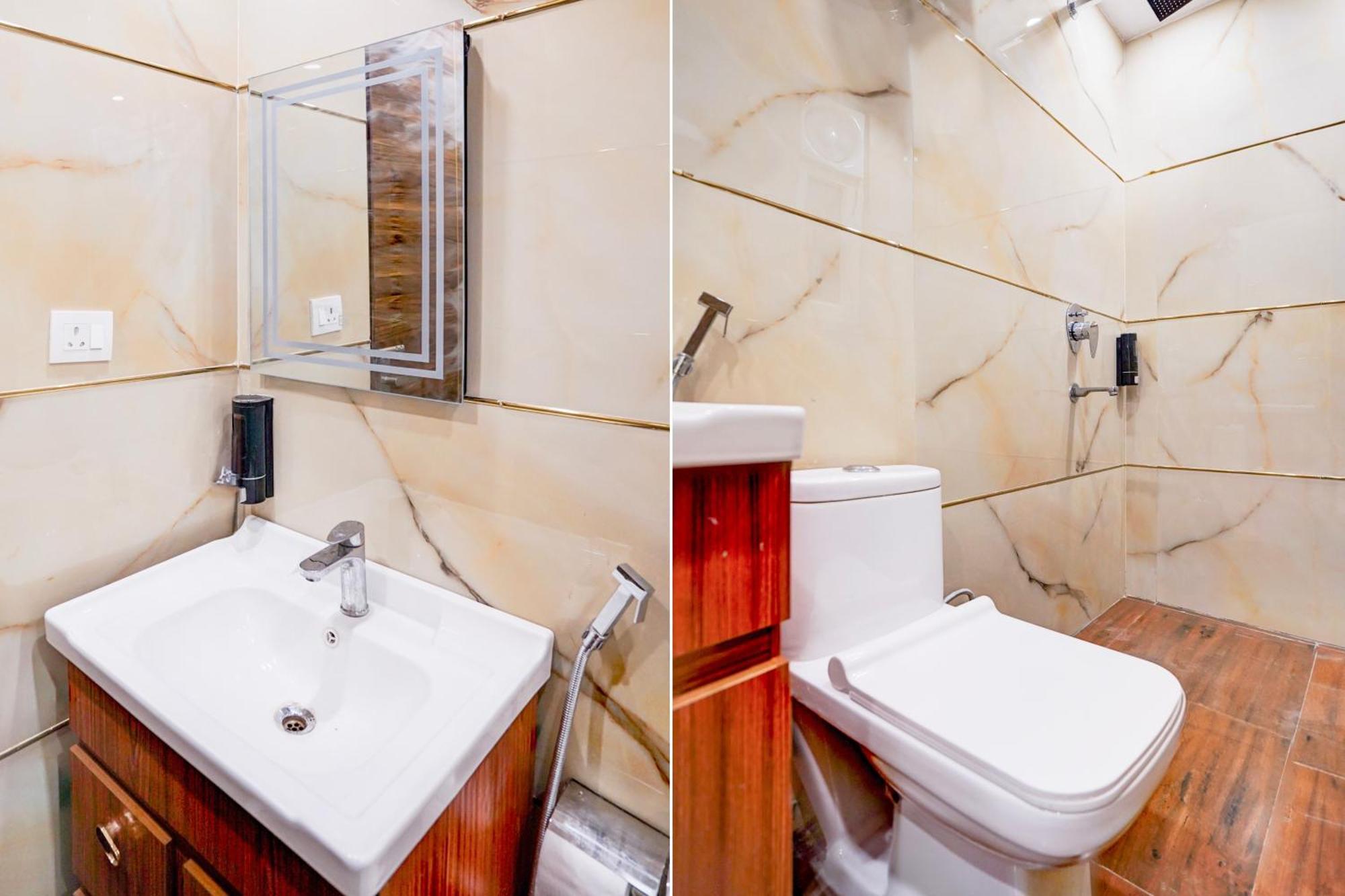 Townhouse Hotel Grand Emporio By Sbg Near Vaishali Metro Station Ghaziabad Buitenkant foto